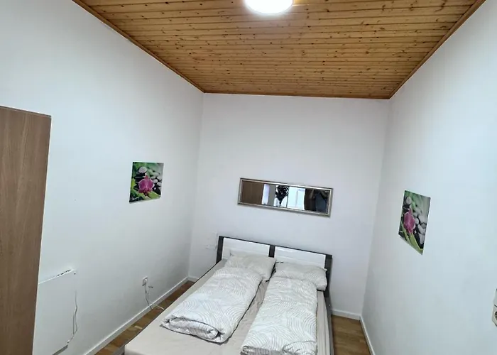Spacious In Praterstern Area Es *